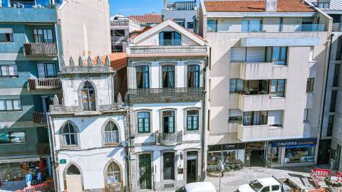 Apartamento T2, último Piso, terraço