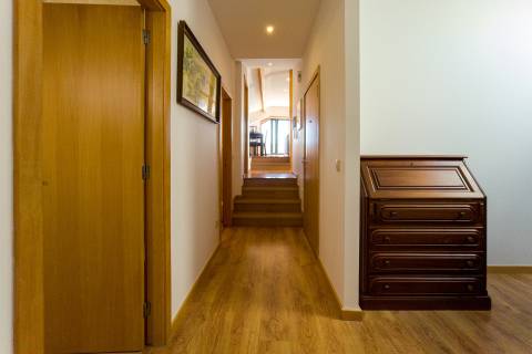 Apartamento T2, último Piso, terraço