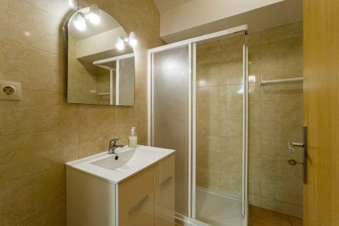 Apartamento T2, último Piso, terraço