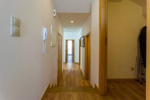 Apartamento T2, último Piso, terraço