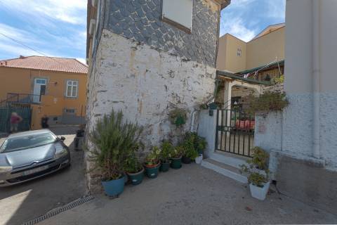 Moradia com quinta na Régua