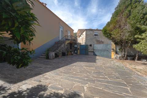 Moradia com quinta na Régua