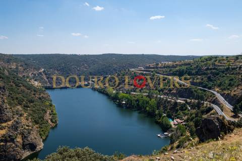 Lote de Terreno para venda em Miranda do Douro - Bragança