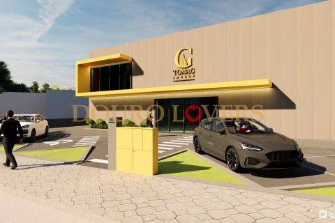 Terreno industrial com projeto aprovado para construção de 2 armazéns na zona Industrial em Serzedo.