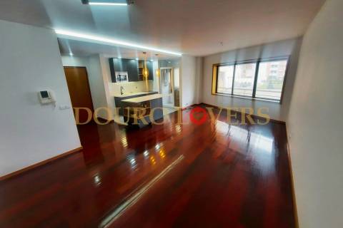 Apartamento T4 para venda na Venda Nova - Gondomar