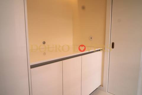 Apartamento T3 em Lordelo do Ouro