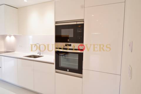 Apartamento T3 em Lordelo do Ouro