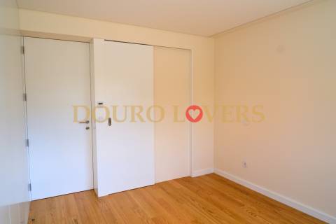 Apartamento T3 em Lordelo do Ouro