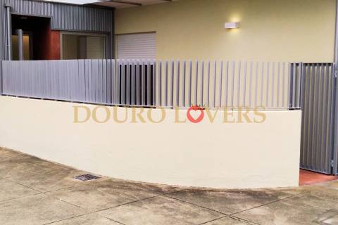Apartamento T3 em Lordelo do Ouro
