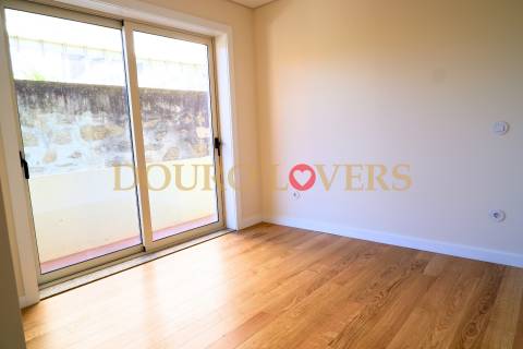 Apartamento T3 em Lordelo do Ouro