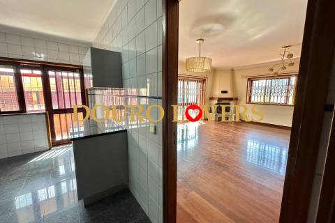 Moradia T4 em Aldoar, Porto