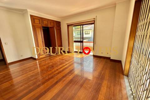 Moradia T4 em Aldoar, Porto