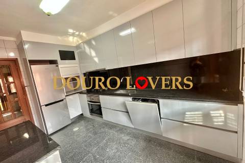 Moradia T4 em Aldoar, Porto