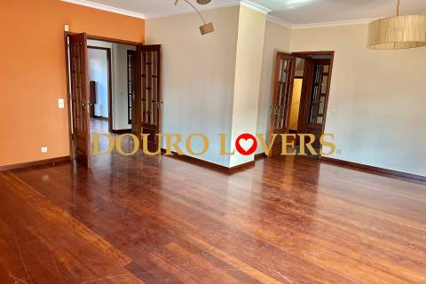 Moradia T4 em Aldoar, Porto