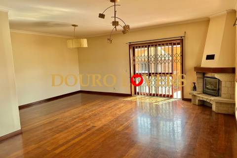 Moradia T4 em Aldoar, Porto