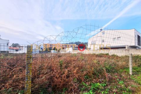 Terreno Urbano com 480m2 - São Félix da Marinha - Vila Nova de Gaia