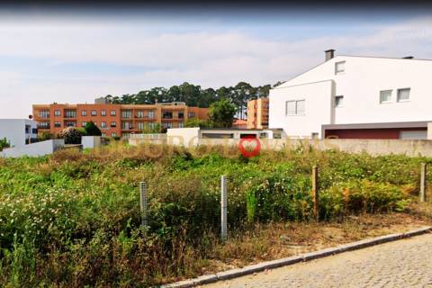 Terreno Urbano com 480m2 - São Félix da Marinha - Vila Nova de Gaia