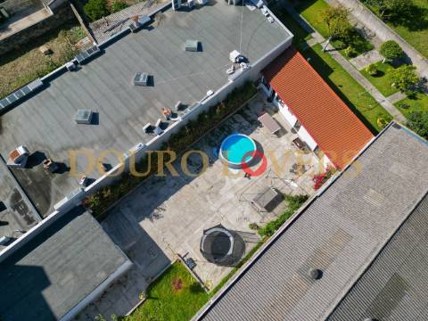 Moradia T5 em São Mamede  de Infesta