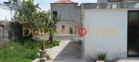 Moradia T5 em São Mamede  de Infesta
