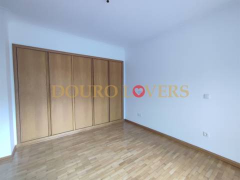 Apartamento T1 mais 1 para Arrendamento no Vyla Penedo em Valadares
