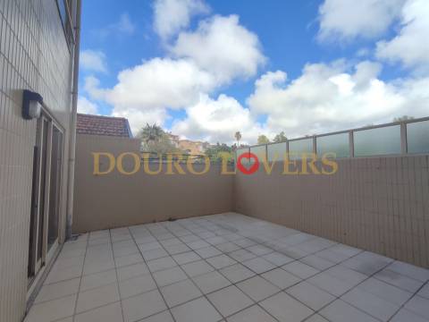 Apartamento T1 mais 1 para Arrendamento no Vyla Penedo em Valadares