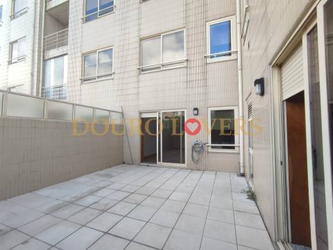 Apartamento T1 mais 1 para Arrendamento no Vyla Penedo em Valadares