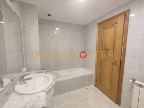 Apartamento T1 mais 1 para Arrendamento no Vyla Penedo em Valadares