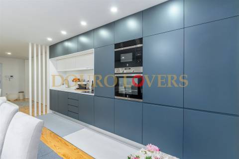 T2+1 Semi-Novo, c/ terraço, Centro Histórico de Leça da Palmeira