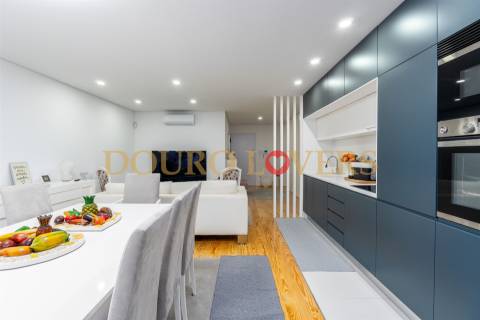 T2+1 Semi-Novo, c/ terraço, Centro Histórico de Leça da Palmeira