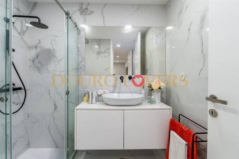 T2+1 Semi-Novo, c/ terraço, Centro Histórico de Leça da Palmeira