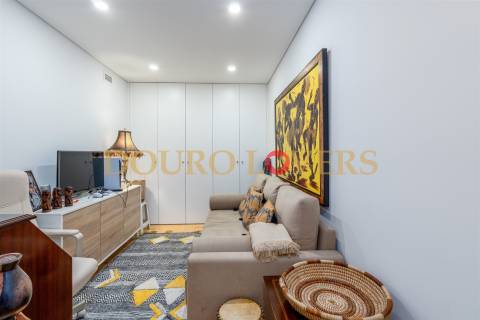 T2+1 Semi-Novo, c/ terraço, Centro Histórico de Leça da Palmeira