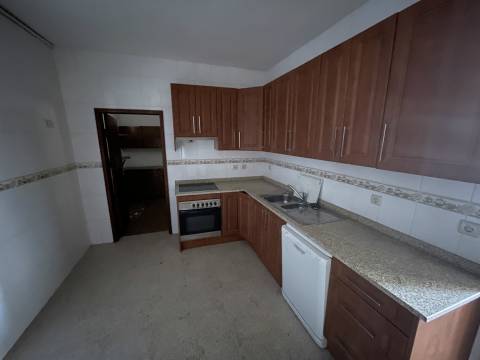 Moradia T6, Urrós, Mogadouro