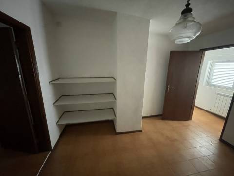 Moradia T6, Urrós, Mogadouro