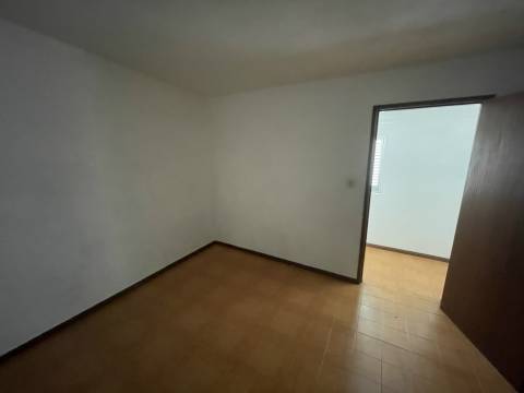 Moradia T6, Urrós, Mogadouro