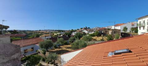 Moradia T2, Miranda do Douro