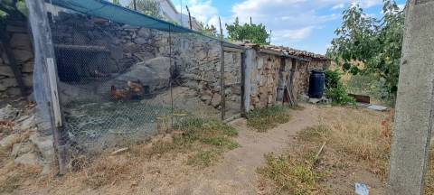 Moradia térrea em Miranda do Douro