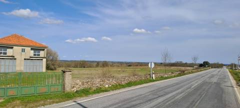 Terreno em Miranda do Douro