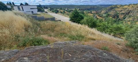 Terreno para construção, Bairro Verde, Miranda do Douro