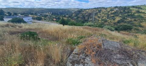 Terreno para construção, Bairro Verde, Miranda do Douro