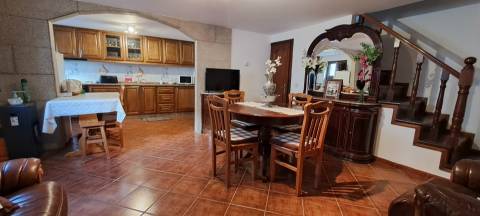 Moradia T3, Miranda do Douro