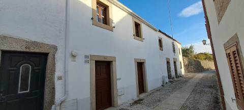 Moradia T3, Miranda do Douro