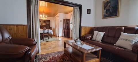 Moradia T5 com garagem e jardim em Miranda do Douro