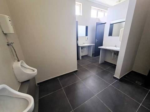 Espaço Comercial, zona industrial de Vimioso