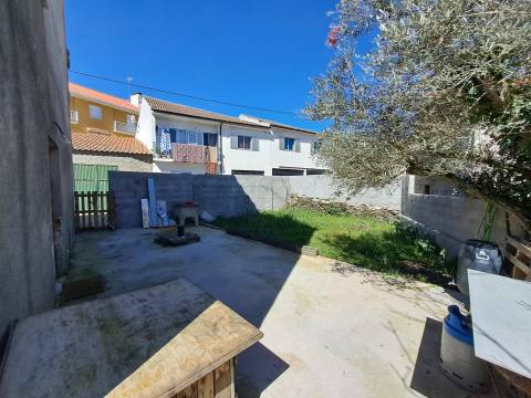 Moradia T4 em Atenor, Miranda do Douro