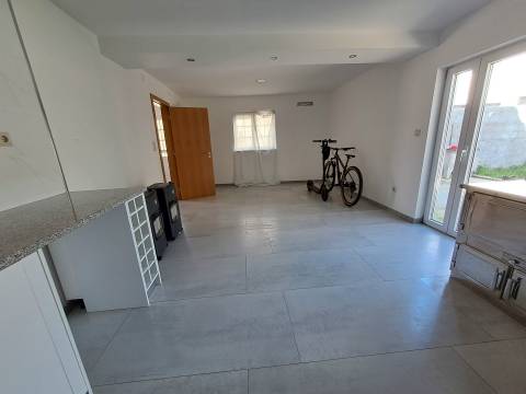 Moradia T4 em Atenor, Miranda do Douro