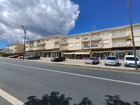 Loja Comercial em Miranda do Douro