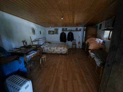 Moradia para restaurar em Vilar Seco, Vimioso