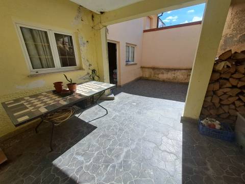 Moradia Geminada T6 Venda em Miranda do Douro,Miranda do Douro