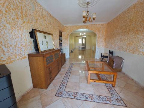 Moradia Geminada T6 Venda em Miranda do Douro,Miranda do Douro