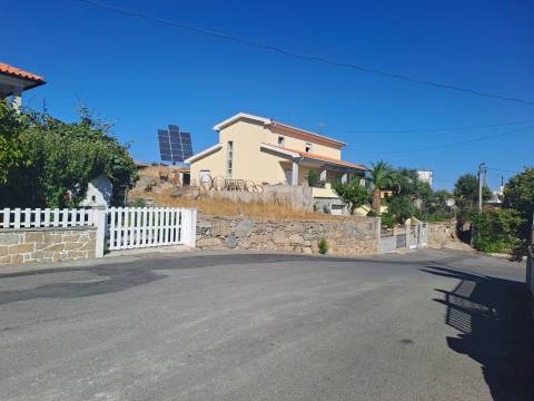 Terreno para construção, Miranda do Douro
